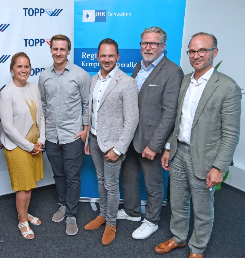 Die fünf interviewten Geschäftsführer als IHK-Vorstand auf der Regionalversammlung