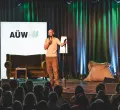 Durch den  kultSLAM-Abend führt  Poet Alex Burkhard,  Foto: Sven Baetz